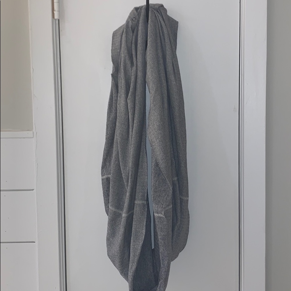 lululemon Vinyasa wrap